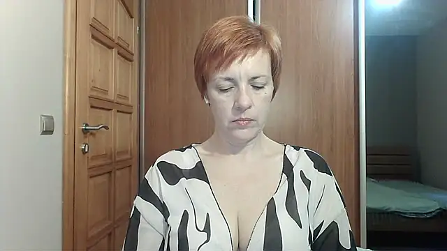 Snapshot of LoraLoraMay chatting on May 2026 06:14:01 PM LoraLoraMay online show from May 2026 06:14:01 PM