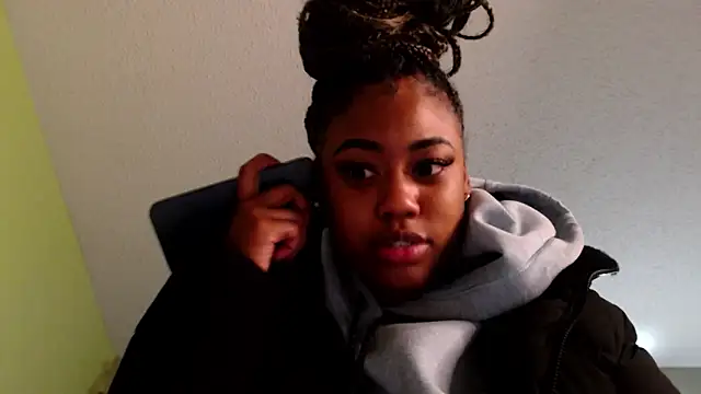 BriannaBrave online show from December 2024 01:40:01 AM