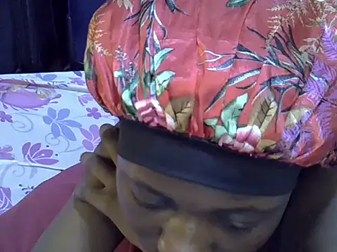 Snapshot of Adaline-Paris chatting on November 2025 03:38:01 AM Adaline-Paris online show from November 2025 03:38:01 AM