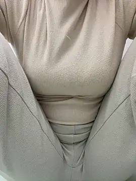 Milk Mom99 online show from November 2025 07:08:02 AM