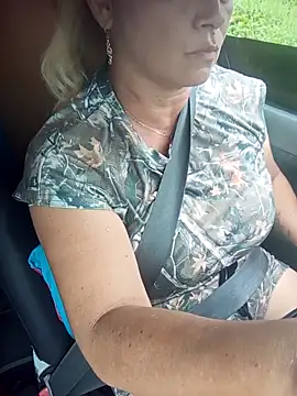 Snapshot of natally_ross21 chatting on February 2026 04:58:02 PM natally ross21 online show from February 2026 04:58:02 PM