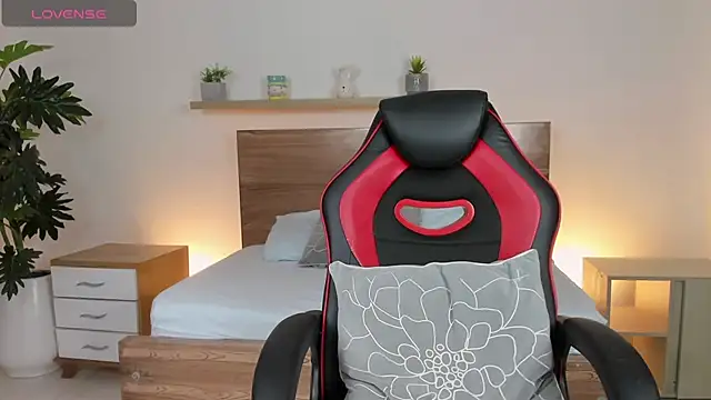 yadira furlan  online show from January 2025 12:41:02 PM