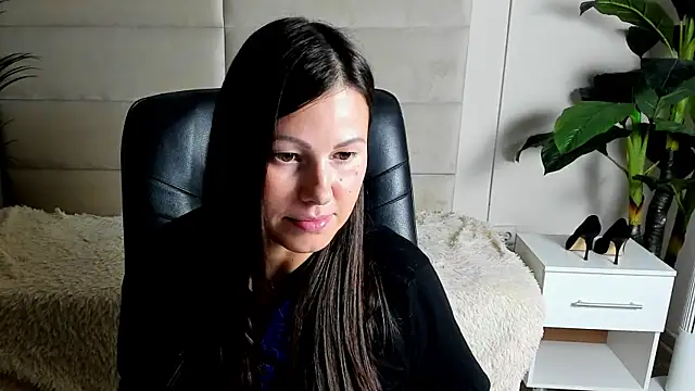 Dana  dom online show from October 2025 02:01:02 PM