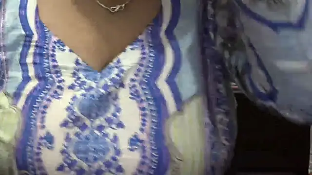 Snapshot of Gulaboo_bhabi chatting on February 2025 12:24:01 AM Gulaboo bhabi online show from February 2025 12:24:01 AM