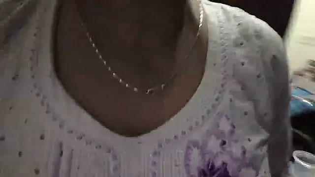 Snapshot of Gulaboo_bhabi chatting on March 2025 07:59:02 PM Gulaboo bhabi online show from March 2025 07:59:02 PM