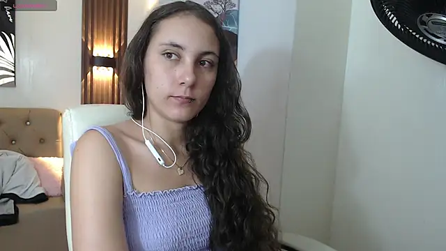 xlunna online show from September 2025 08:34:02 PM