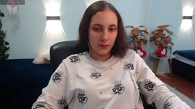 xlunna online show from October 2025 02:29:01 PM