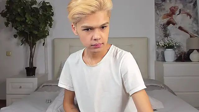 Felix Rey online show from February 2025 07:09:01 PM