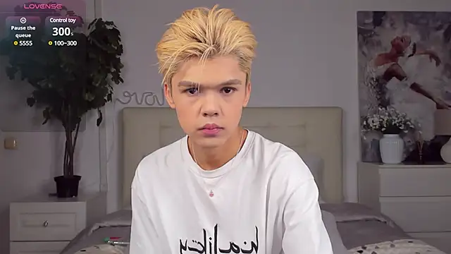 Felix Rey online show from February 2025 08:31:02 PM