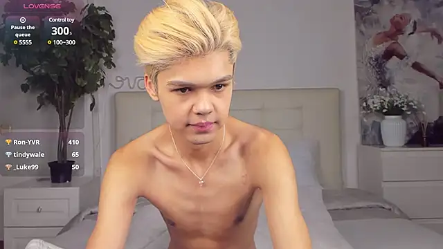 Felix Rey online show from February 2025 11:04:01 PM