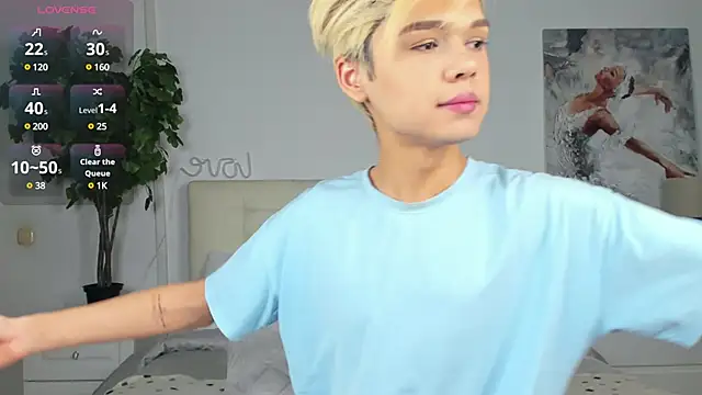 Felix Rey online show from March 2025 03:39:02 PM