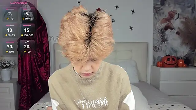 Felix Rey online show from October 2025 04:07:02 PM