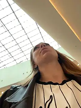 Sweet   Emily online show from October 2025 12:27:01 PM