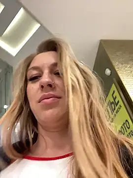 Sweet   Emily online show from October 2025 01:45:02 PM