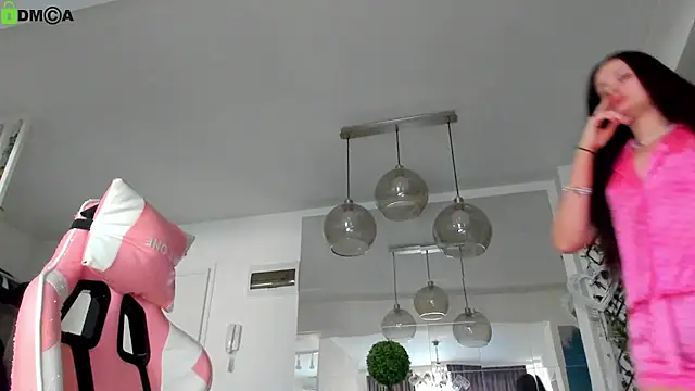 IreneVON online show from April 2026 04:37:01 AM