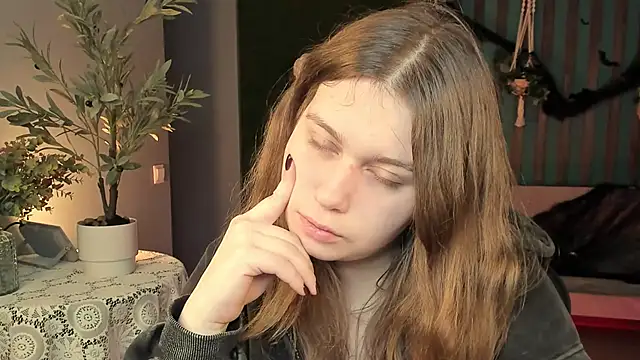 Snapshot of FioraMarmoris chatting on October 2025 05:15:02 AM FioraMarmoris online show from October 2025 05:15:02 AM