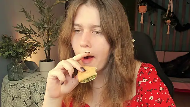 Snapshot of FioraMarmoris chatting on October 2025 05:13:01 AM FioraMarmoris online show from October 2025 05:13:01 AM