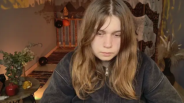 Snapshot of FioraMarmoris chatting on October 2025 01:37:01 PM FioraMarmoris online show from October 2025 01:37:01 PM