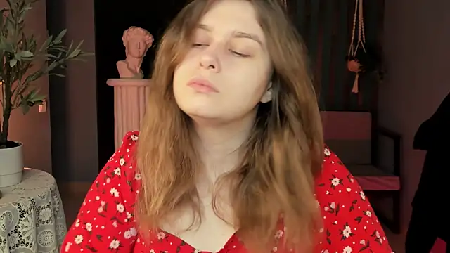 Snapshot of FioraMarmoris chatting on November 2025 05:21:01 AM FioraMarmoris online show from November 2025 05:21:01 AM