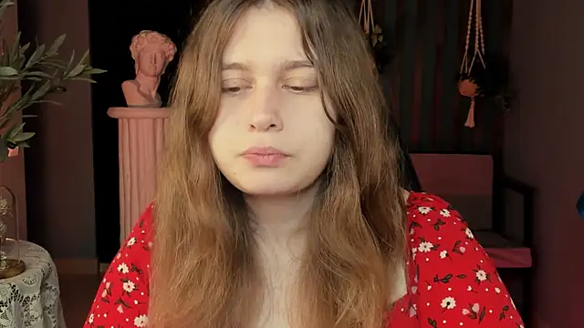 Snapshot of FioraMarmoris chatting on November 2025 05:28:02 AM FioraMarmoris online show from November 2025 05:28:02 AM