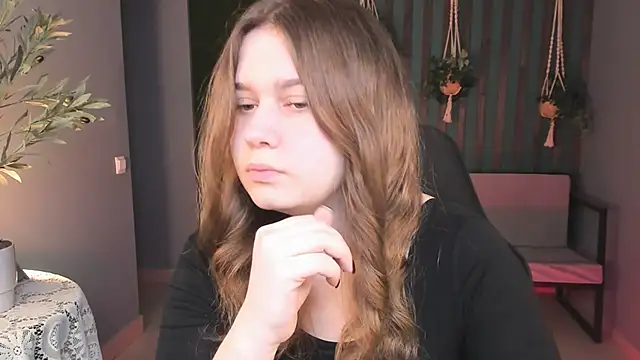 Snapshot of FioraMarmoris chatting on November 2025 07:07:01 AM FioraMarmoris online show from November 2025 07:07:01 AM