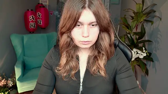 Snapshot of FioraMarmoris chatting on November 2025 01:10:01 PM FioraMarmoris online show from November 2025 01:10:01 PM