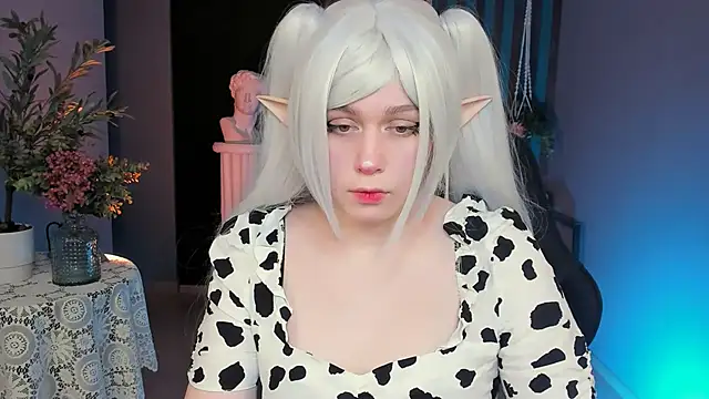 Snapshot of FioraMarmoris chatting on November 2025 07:03:02 AM FioraMarmoris online show from November 2025 07:03:02 AM