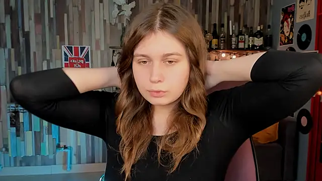 Snapshot of FioraMarmoris chatting on November 2025 01:13:01 PM FioraMarmoris online show from November 2025 01:13:01 PM