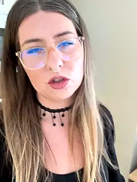 sophielove888 online show from November 2025 06:52:01 PM