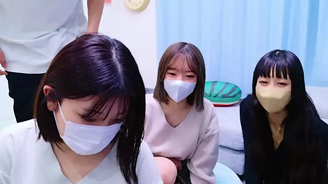 Snapshot of HaruruHappy chatting on January 2025 02:07:02 PM HaruruHappy online show from January 2025 02:07:02 PM