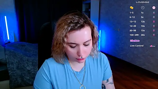 Snapshot of Blueberry-baby chatting on March 2025 09:09:02 PM Blueberry-baby online show from March 2025 09:09:02 PM