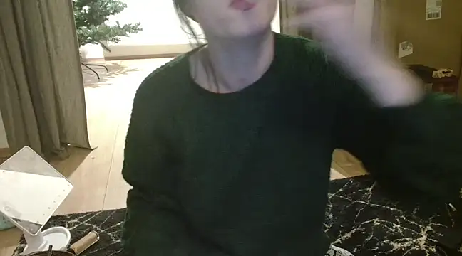 Snapshot of Jasmin-White chatting on December 2024 11:13:02 PM Jasmin-White online show from December 2024 11:13:02 PM
