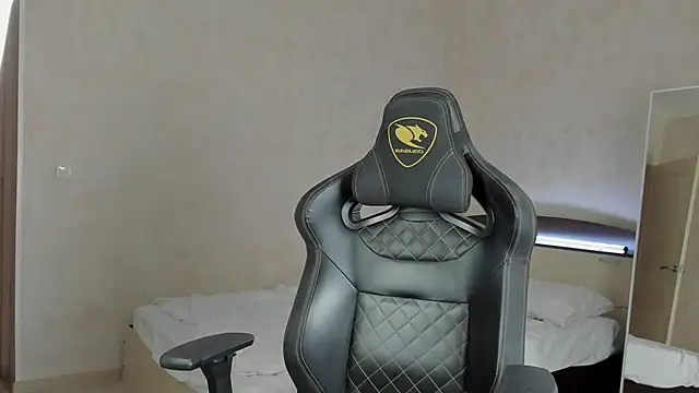 MasonWarholl online show from December 2024 09:33:01 PM