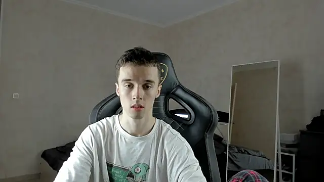 MasonWarholl online show from March 2025 12:55:01 PM