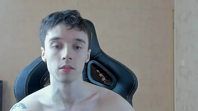 MasonWarholl online show from April 2026 03:44:01 PM