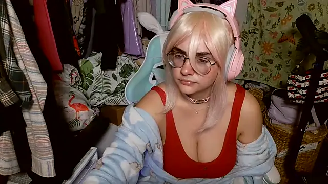 Snapshot of mochi_rainbow chatting on January 2025 02:06:02 AM mochi rainbow online show from January 2025 02:06:02 AM