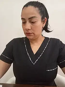 XGabrielaXX online show from November 2025 11:21:02 AM