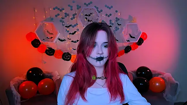 Snapshot of liana_kisses chatting on October 2025 07:43:01 PM liana kisses online show from October 2025 07:43:01 PM