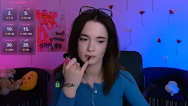 Snapshot of liana_kisses chatting on May 2026 06:57:01 PM liana kisses online show from May 2026 06:57:01 PM