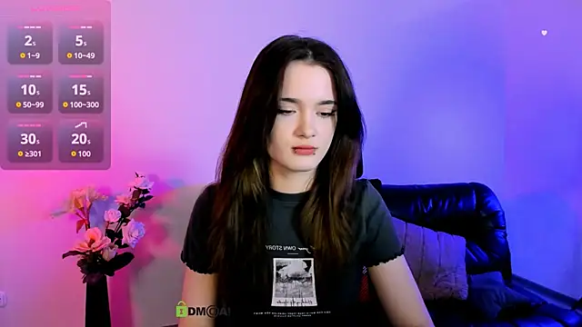 Snapshot of liana_kisses chatting on June 2026 07:01:02 PM liana kisses online show from June 2026 07:01:02 PM