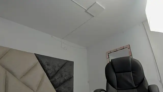 BarbaraKnox  online show from April 2026 11:54:02 AM