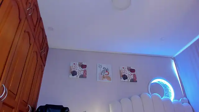 Snapshot of martinaaricci chatting on November 2025 12:16:02 PM martinaaricci online show from November 2025 12:16:02 PM