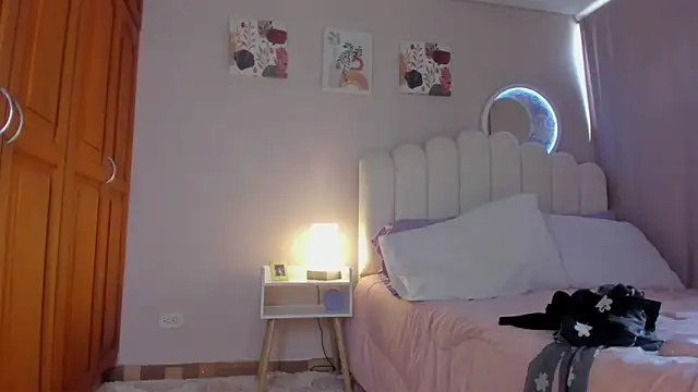 Snapshot of martinaaricci chatting on November 2025 01:51:01 PM martinaaricci online show from November 2025 01:51:01 PM