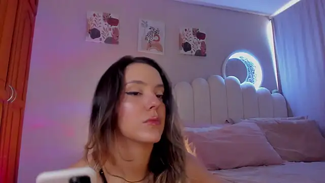 Snapshot of martinaaricci chatting on November 2025 02:34:02 PM martinaaricci online show from November 2025 02:34:02 PM