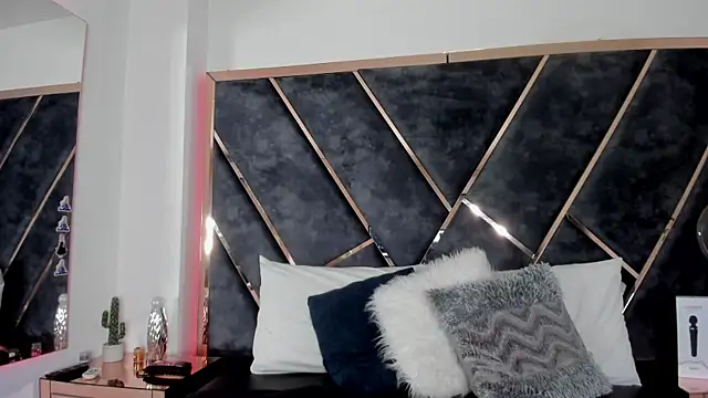 Snapshot of ChloeConnorr chatting on January 2025 12:15:01 AM ChloeConnorr online show from January 2025 12:15:01 AM