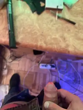 Ariel Ari online show from April 2026 07:58:01 PM