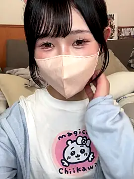 Snapshot of Conatsu chatting on October 2025 05:42:02 AM Conatsu online show from October 2025 05:42:02 AM