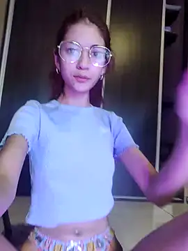 Valentcouple online show from January 2025 05:58:01 PM