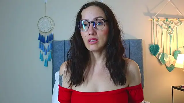 Snapshot of IberianMoonMK chatting on November 2025 01:21:02 PM IberianMoonMK online show from November 2025 01:21:02 PM