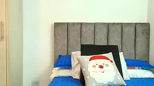 Snapshot of karina_lewis_ chatting on December 2025 04:17:01 AM karina lewis online show from December 2025 04:17:01 AM